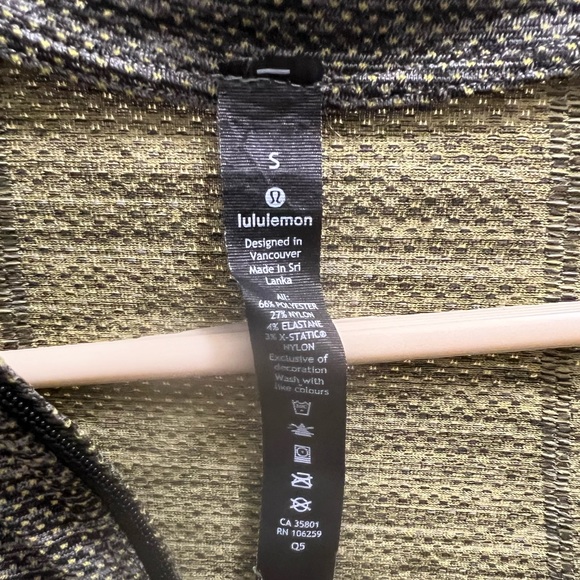 EUC Lululemon Mens Half Zip Long Sleeve - Picture 3 of 4